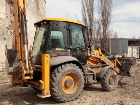 Аренда экскаватора-погрузчика JCB